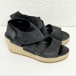 Eileen Fisher Black Whimsy Wedge Sandal- Size 6.5